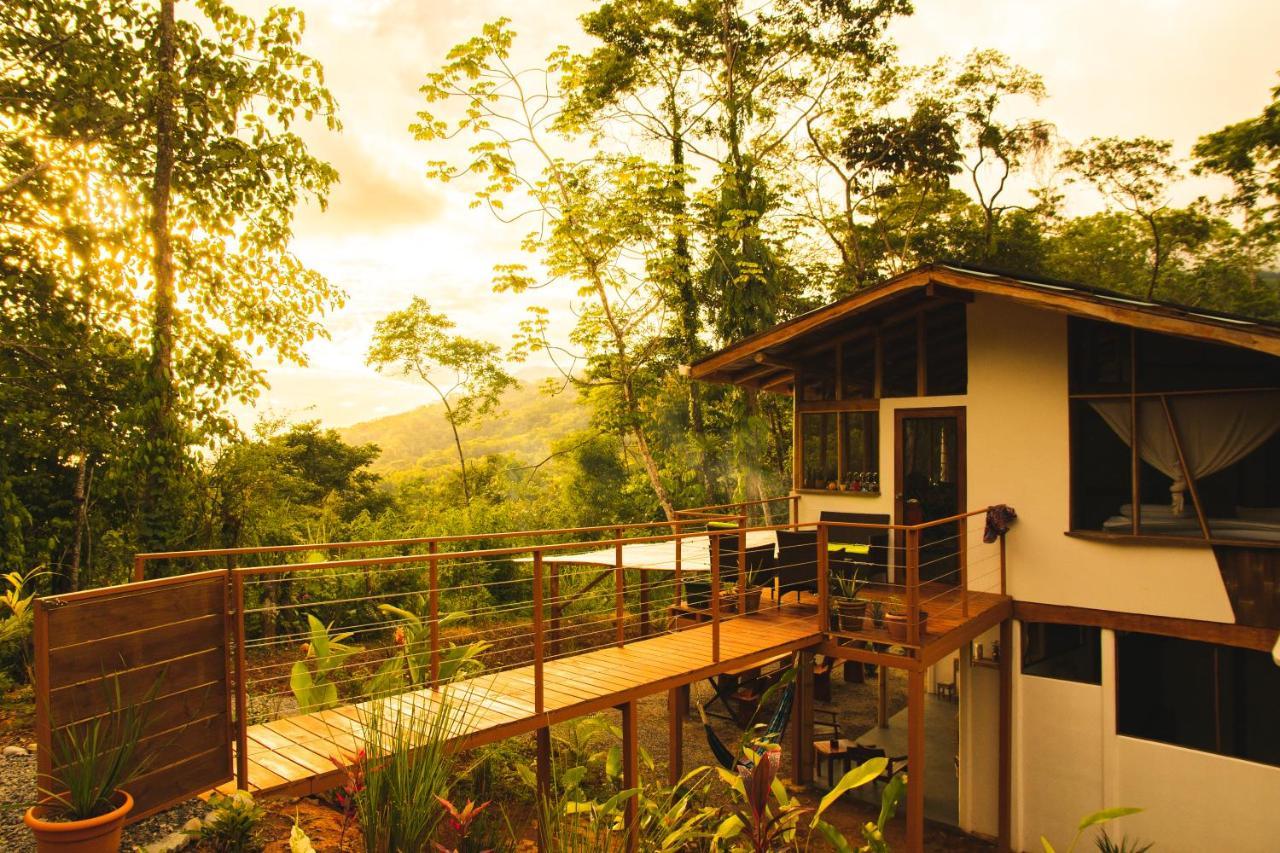 Oasis Uvita Acomodação com café da manhã Exterior foto